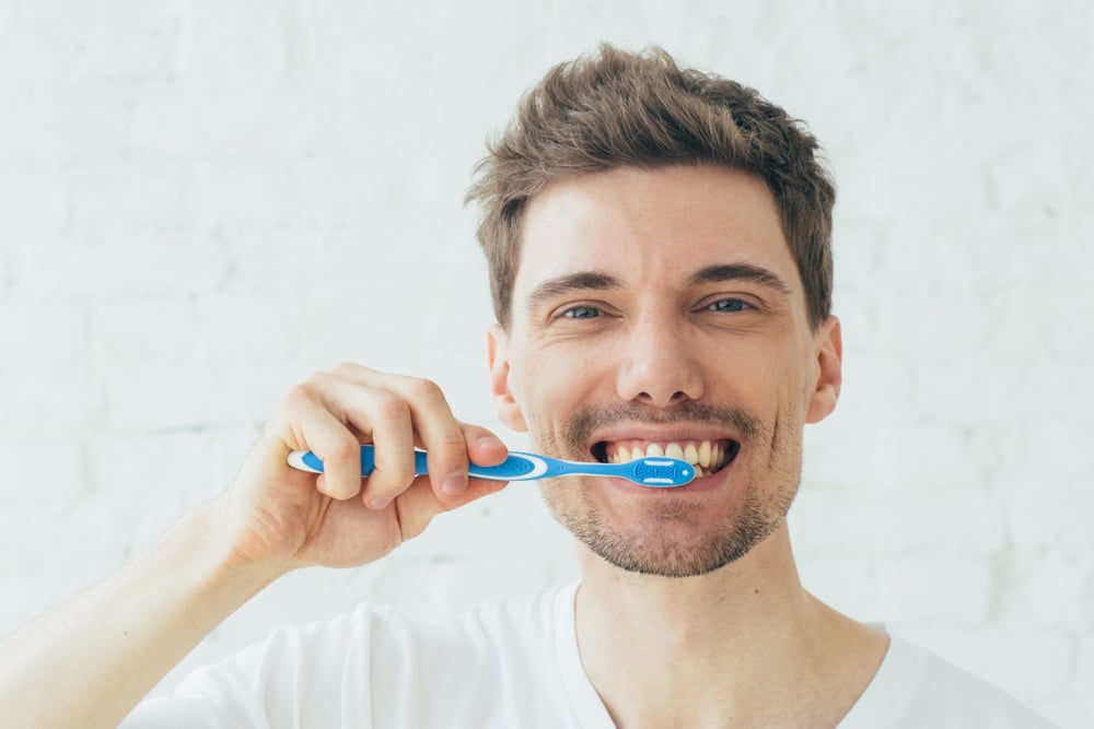 6 Mistakes People Make When It Comes To Their Dental Hygiene