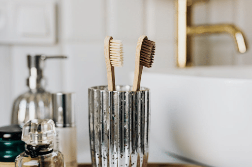 What is Dry Brushing Teeth?